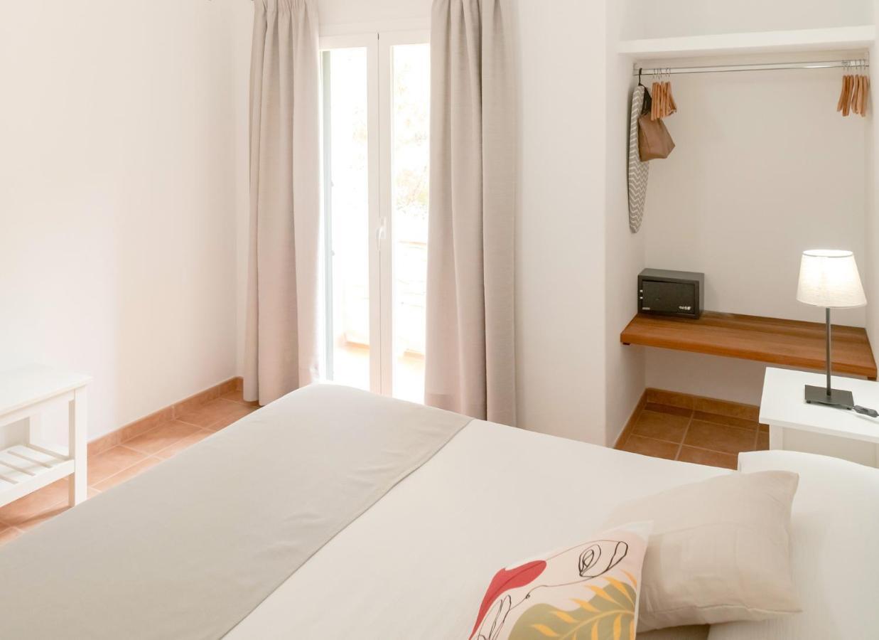 Apartamentos El Pino - Formentera Break Es Calo  Exterior foto